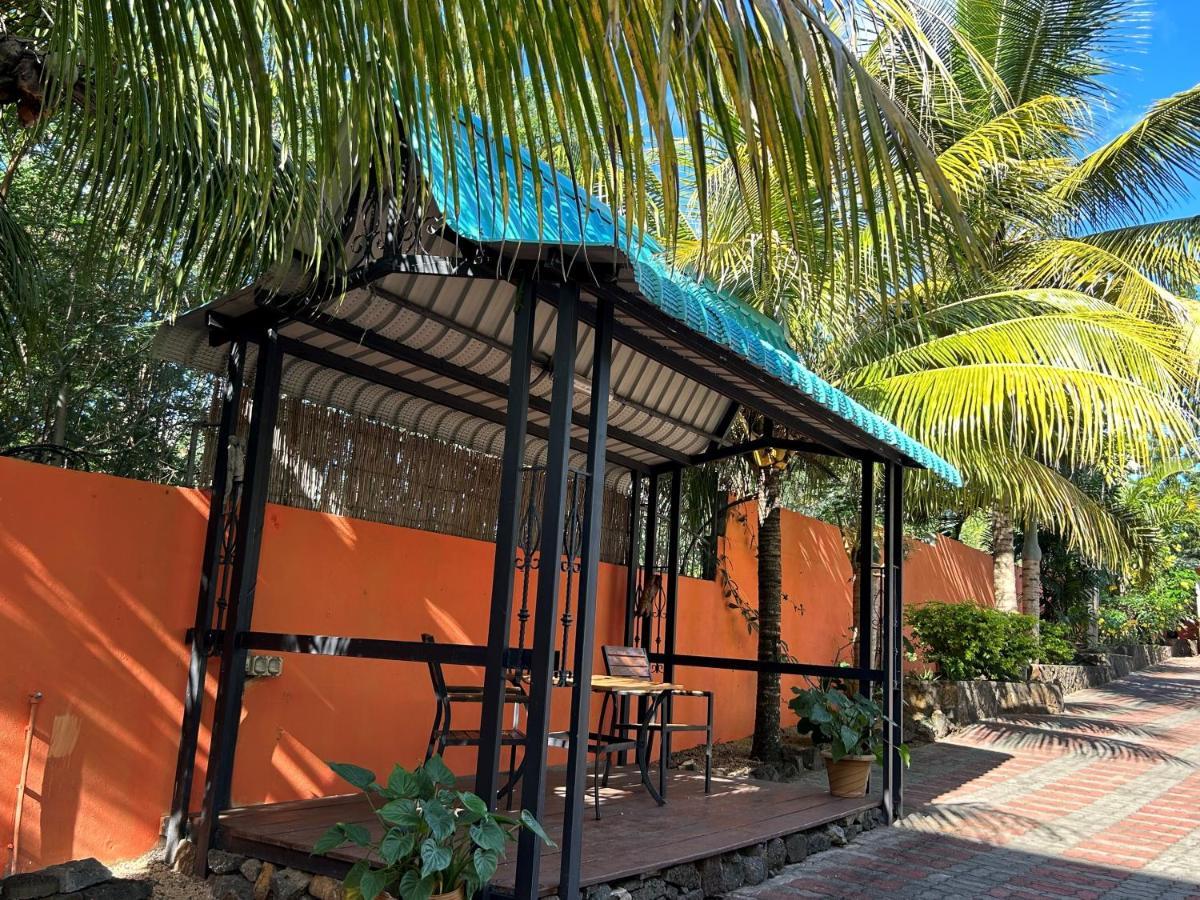 Paradise Hill Grand Baie Exterior photo